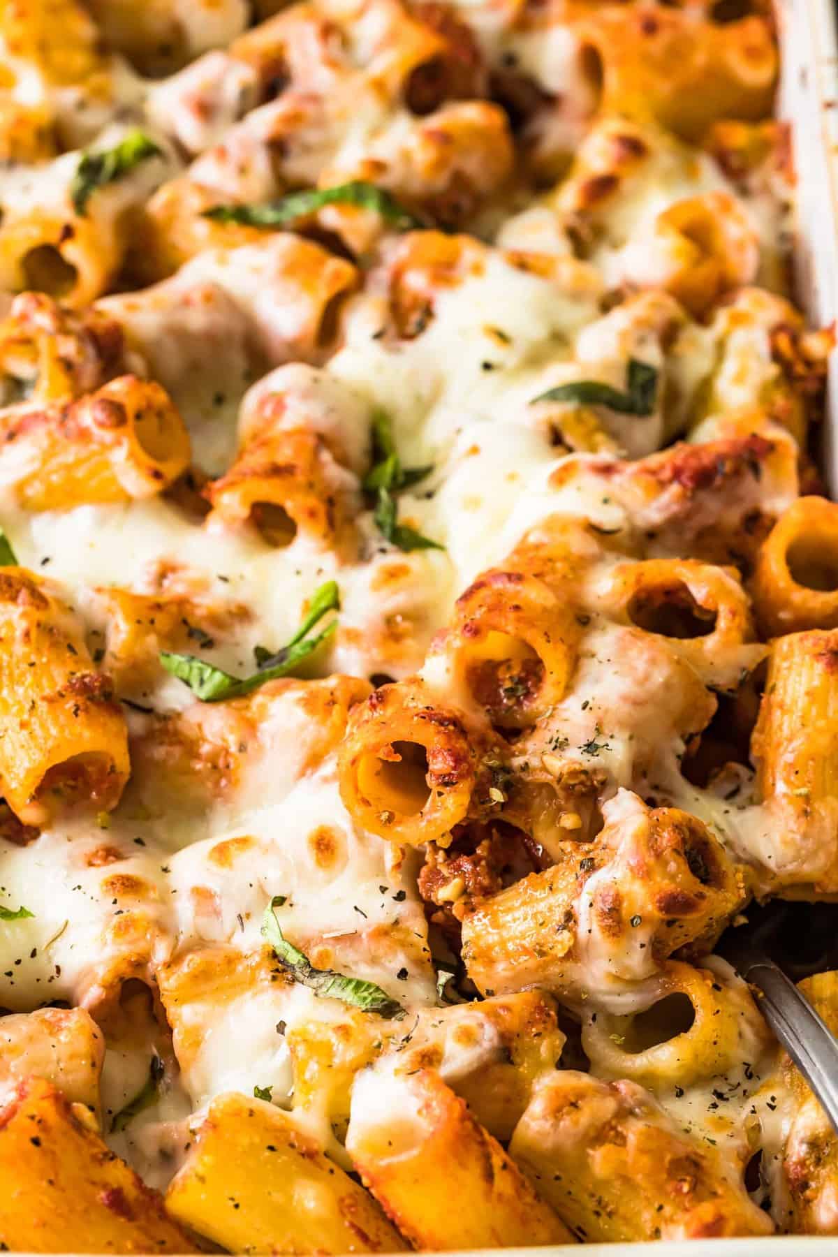 pesto baked rigatoni up close